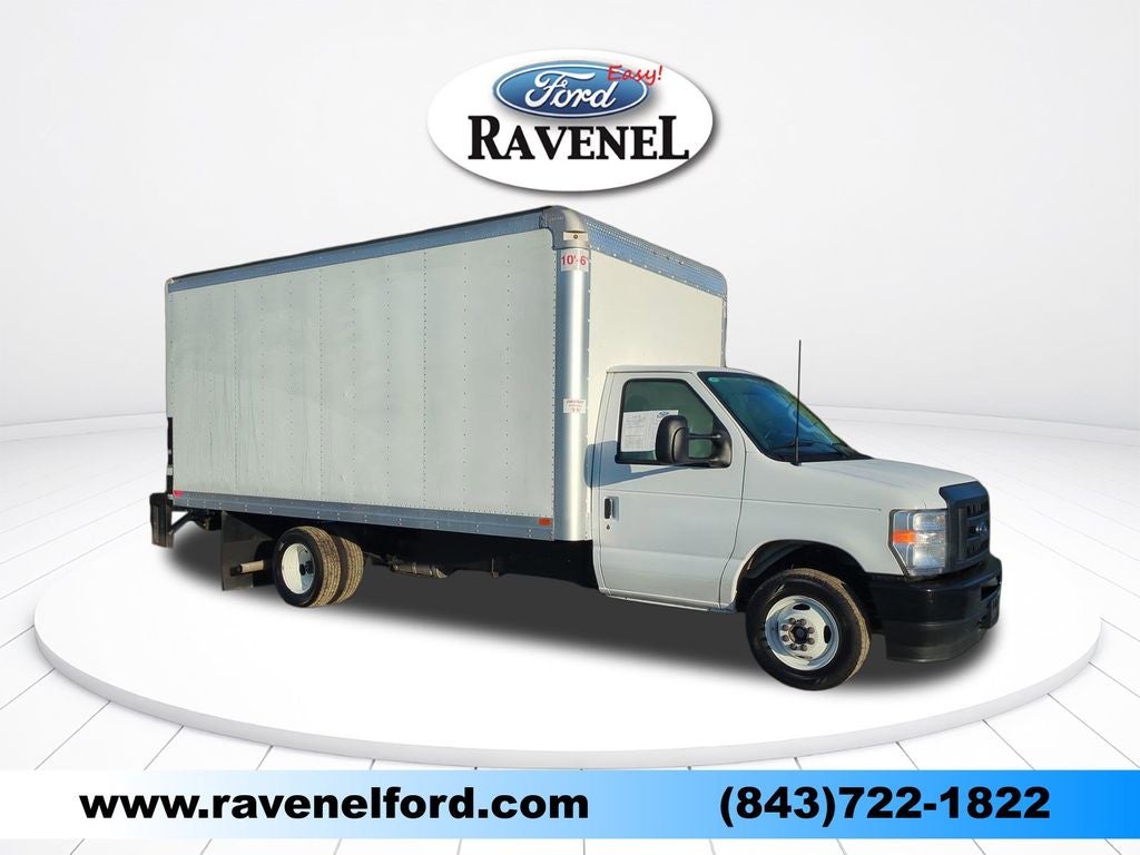 2024 Ford E-350SD Base Cutaway