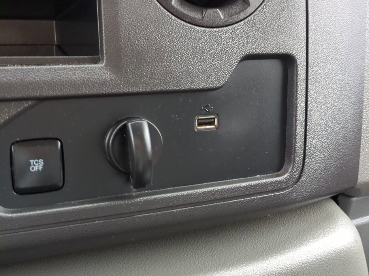 2023 Ford E-Series Cutaway Base