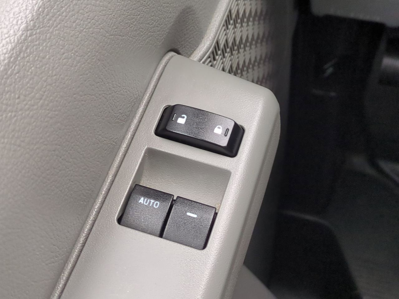 2023 Ford E-Series Cutaway Base