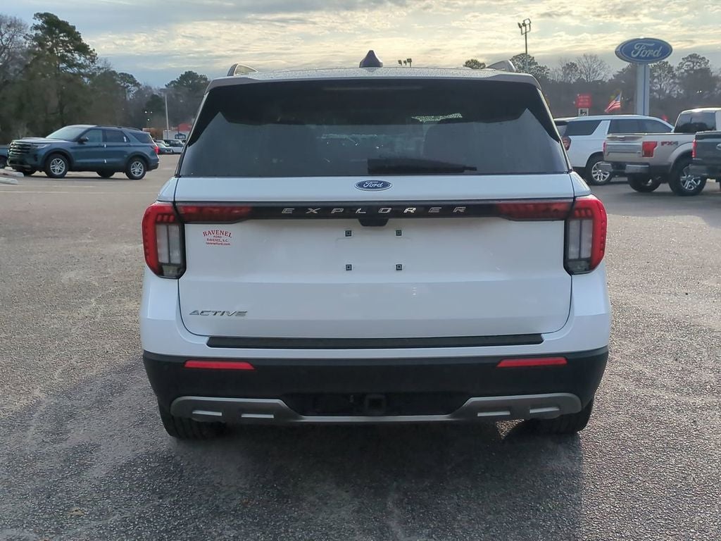 2025 Ford Explorer Active