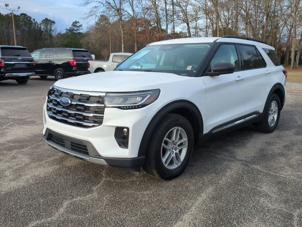 2025 Ford Explorer Active