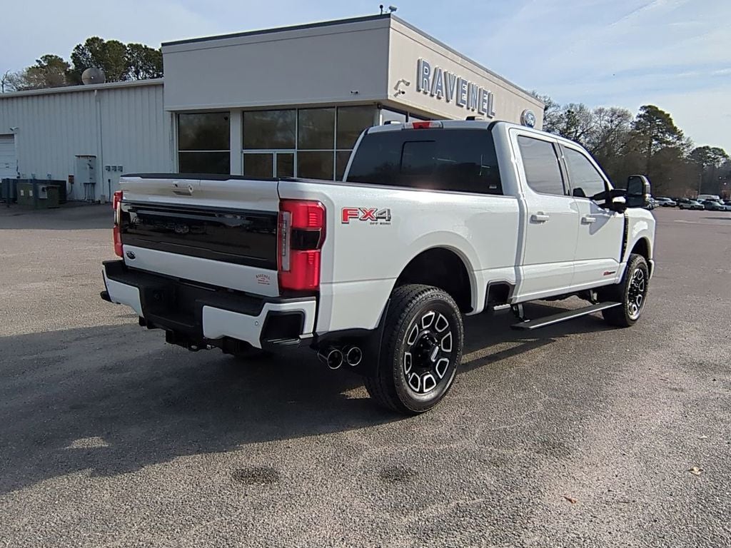 2025 Ford F-350SD Platinum