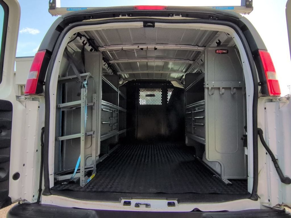 2023 Chevrolet Express 2500 Work Van Cargo