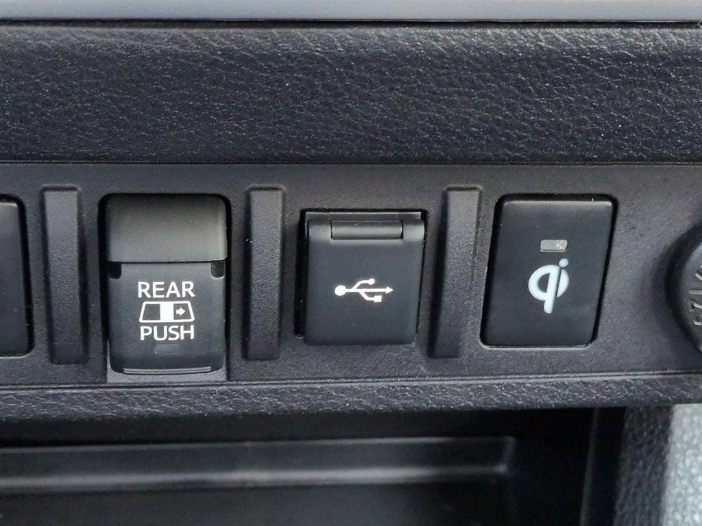 2022 Toyota Tacoma Limited V6